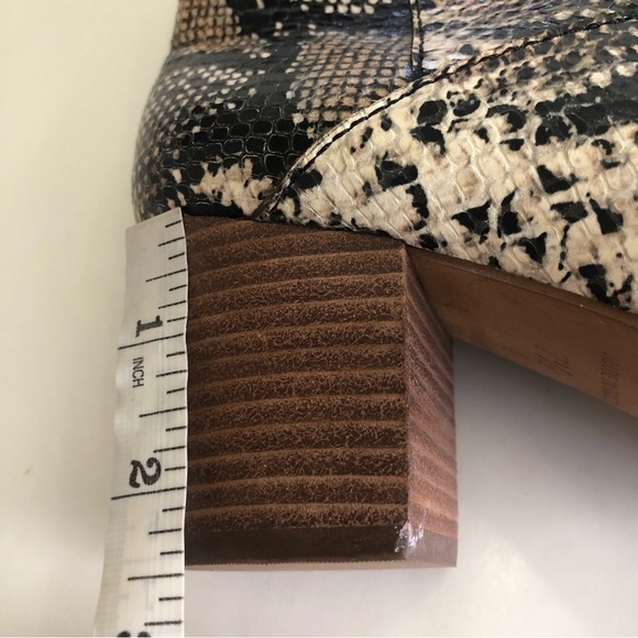 Madewell The Rosie in Snake Embossed Leather Stacked Heel Ankle Boot Size 7.5 - Picture 10 of 13